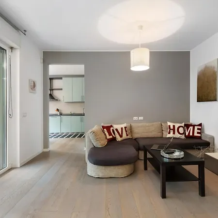 Relaxing Light Space I Santa Giulia I Metro M3 Appartamento Milano